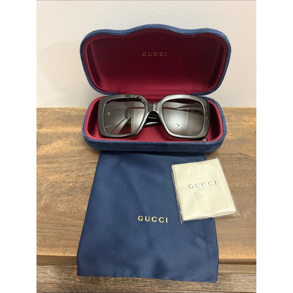 Gucci GG0141SN 001 Oversized Square Sunglasses - Black - Good Condition